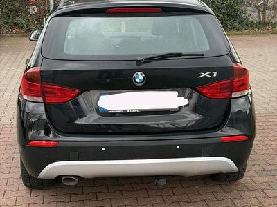 Schwarz Gebraucht 2012 BMW X1 SUV | 10.000 €