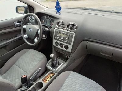 gebraucht Ford Focus 1,6 Ambiente Ambiente