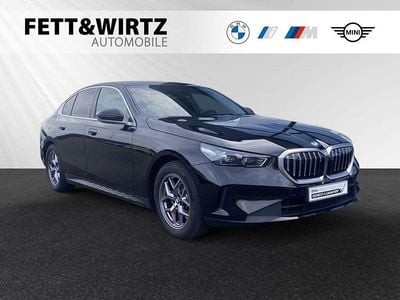 Gebraucht BMW 520 Comfort Edition 197 PS (144 kW) 2024 Saphirschwarz metallic Limousine