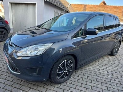 Grau Gebraucht 2012 Ford Grand C-Max Van / Kleinbus | 3.990 € (Guter Preis)