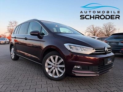 Gebraucht VW Touran Highline 150 PS (110 kW) 2019 Rot Van / Kleinbus