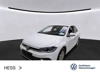 Käytetty VW Polo Style 95 HP (69 kW) 2022 Valkoinen Viistoperä