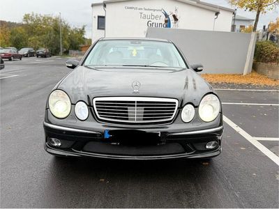Mercedes E320