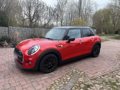 Używany Mini ONE 102 KM (75 kW) 2019 Pomarańczowy Hatchback