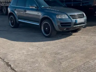 Gebraucht VW Touareg 174 PS (127 kW) 2005 Grau SUV