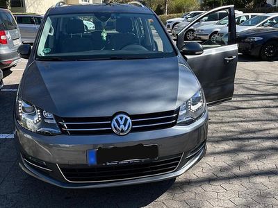 Usata VW Sharan 184 CV (135 kW) 2016 Grigio Monovolume