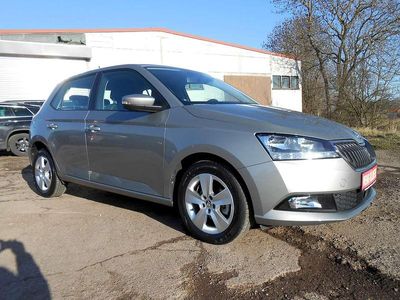 Gebraucht Skoda Fabia Ambition 95 PS (69 kW) 2019 Cappuccinobeigemetallic Limousine