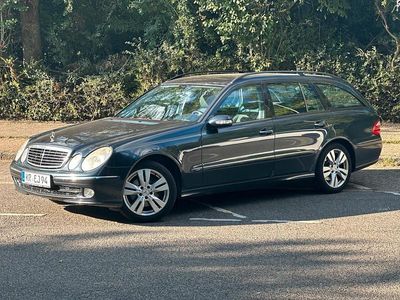 Mercedes E320
