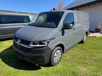 Usata VW Transporter 150 CV (110 kW) 2022 Grigio Furgone