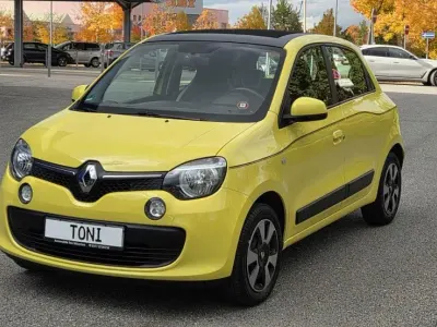 Używany Renault Twingo Liberty 71 KM (52 kW) 2016 Żółty Hatchback