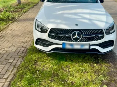 Gebraucht Mercedes GLC300 245 PS (180 kW) 2020 Weiß SUV