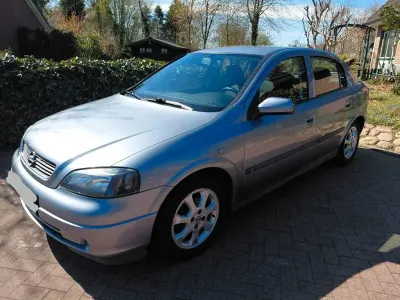 Second-hand Opel Astra Enjoy 80 CP (58 kW) 2004 Gri Berlinǎ
