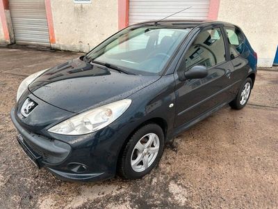 Gebraucht Peugeot 206 75 PS (55 kW) 2010 Schwarz Kleinwagen