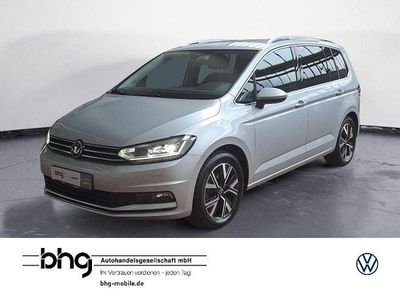 Silber Gebraucht 2022 VW Touran Highline Van / Kleinbus | 28.760 € (Guter Preis)