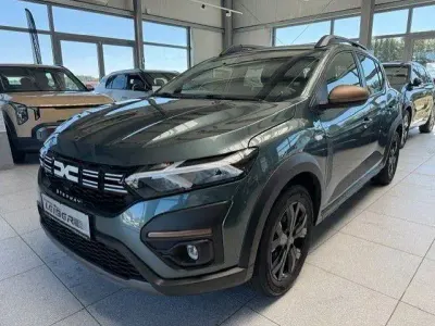 Gebraucht Dacia Sandero Extreme 101 PS (74 kW) 2024 Grün Kleinwagen