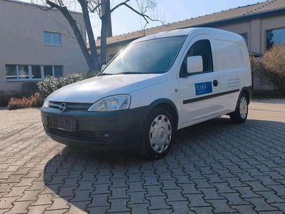 Gebraucht Opel Combo 94 PS (69 kW) 2010 Weiß Van / Kleinbus