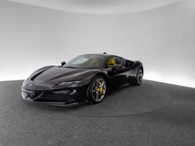 Gebraucht Ferrari SF90 999 PS (734 kW) 2023 Schwarz Coupé