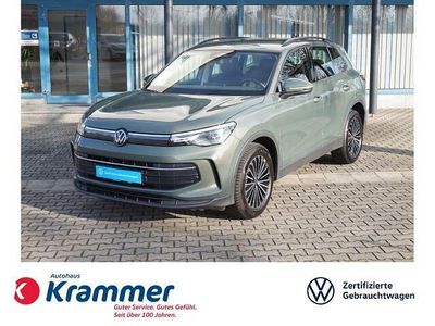 Gebraucht VW Tiguan Life 150 PS (110 kW) 2024 Grün SUV