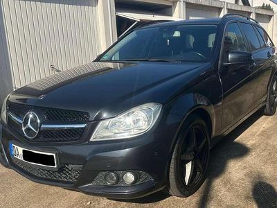 Second-hand Mercedes C200 Elegance 136 CP (100 kW) 2012 Negru Break