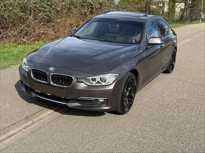 Gebraucht BMW 318 Luxury Line 143 PS (105 kW) 2013 Limousine
