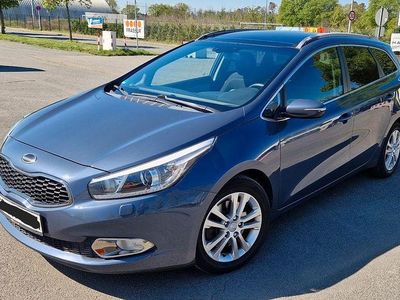 Usata Kia Ceed Sportswagon Spirit 128 CV (94 kW) 2014 Blu Station wagon