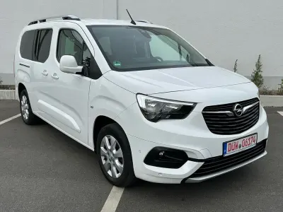 Gebraucht Opel Combo Life Innovation 131 PS (96 kW) 2020 Weiß Van / Kleinbus