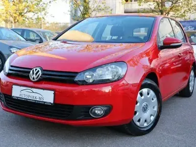 Usata VW Golf VI Trendline 86 CV (63 kW) 2010 Rosso Utilitaria