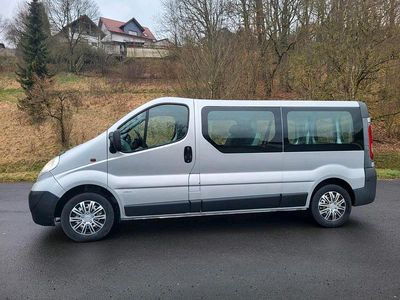 Gebraucht Opel Vivaro 115 PS (84 kW) 2013 Grau Van / Kleinbus
