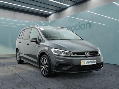 Grau Gebraucht 2024 VW Touran Highline Van / Kleinbus | 38.749 € (Etwas zu teuer)
