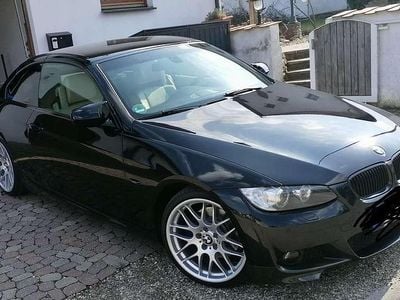 Gebraucht BMW 325 Cabriolet 218 PS (160 kW) 2010 Schwarz Cabrio