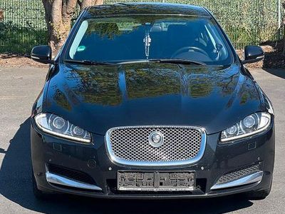 Second-hand Jaguar XF 200 CP (147 kW) 2012 Negru Berlinǎ