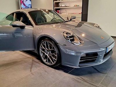 Porsche 911 Carrera