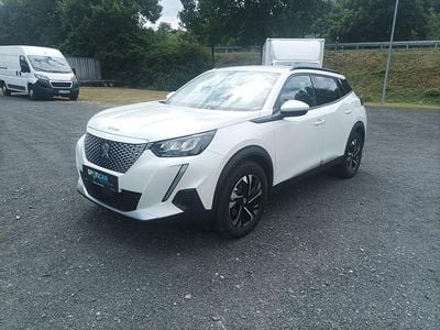 Usata Peugeot e-2008 Allure 100 kW (136 CV) 2021 Bianco SUV