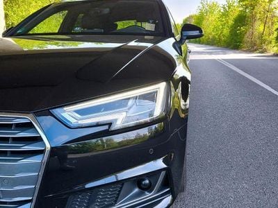 Gebraucht Audi A4 Sport 150 PS (110 kW) 2017 Schwarz Kombi