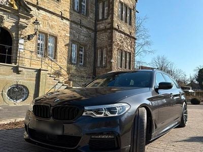 Gebraucht BMW 540 Shadowline 320 PS (235 kW) 2020 Grau Kombi