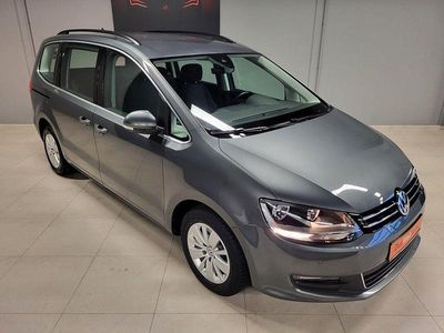 Gebraucht VW Sharan Comfortline 150 PS (110 kW) 2022 Grau Van / Kleinbus