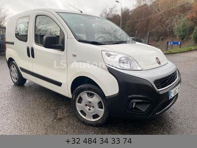 Gebraucht Fiat Fiorino 77 PS (56 kW) 2019 Weiß Van / Kleinbus