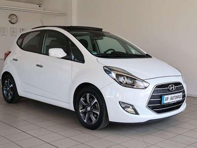 Gebraucht Hyundai ix20 125 PS (91 kW) 2017 Weiß Kleinwagen