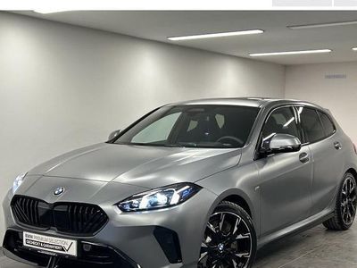 Gebraucht BMW 120 M Sport 163 PS (119 kW) 2024 Bmw individual frozen pure gre Kleinwagen