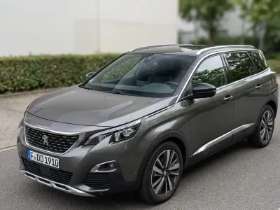 Gebraucht Peugeot 5008 GT 177 PS (130 kW) 2020 Grau SUV