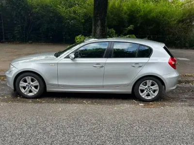 Gebraucht BMW 118 143 PS (105 kW) 2007 Silber Kleinwagen