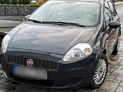 Gebraucht Fiat Grande Punto Active 77 PS (56 kW) 2009 Grau Kleinwagen