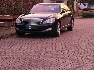 Schwarz Gebraucht 2006 Mercedes S450 Limousine | 7.500 €