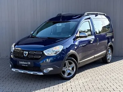 Gebraucht Dacia Dokker Stepway 131 PS (96 kW) 2019 Blau Van / Kleinbus