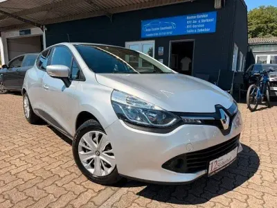 Gebraucht Renault Clio IV Dynamique 90 PS (66 kW) 2015 Silber Limousine
