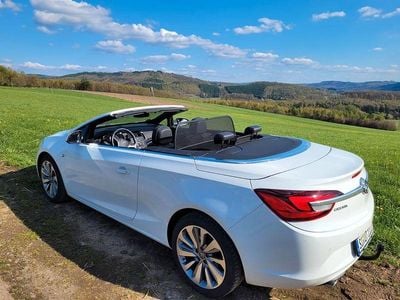 Usata Opel Cascada Innovation 136 CV (100 kW) 2019 Bianco Cabrio