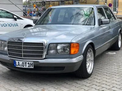 Gebraucht Mercedes 500 231 PS (169 kW) 1983 Silber Limousine