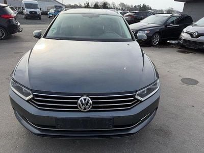 Gebraucht VW Passat Comfortline 150 PS (110 kW) 2015 Grau Kombi