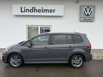 Neu VW Touran Comfortline 150 PS (110 kW) 2026 Delfingrau metallic Van / Kleinbus