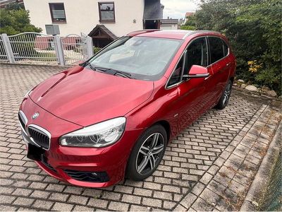 BMW 218
